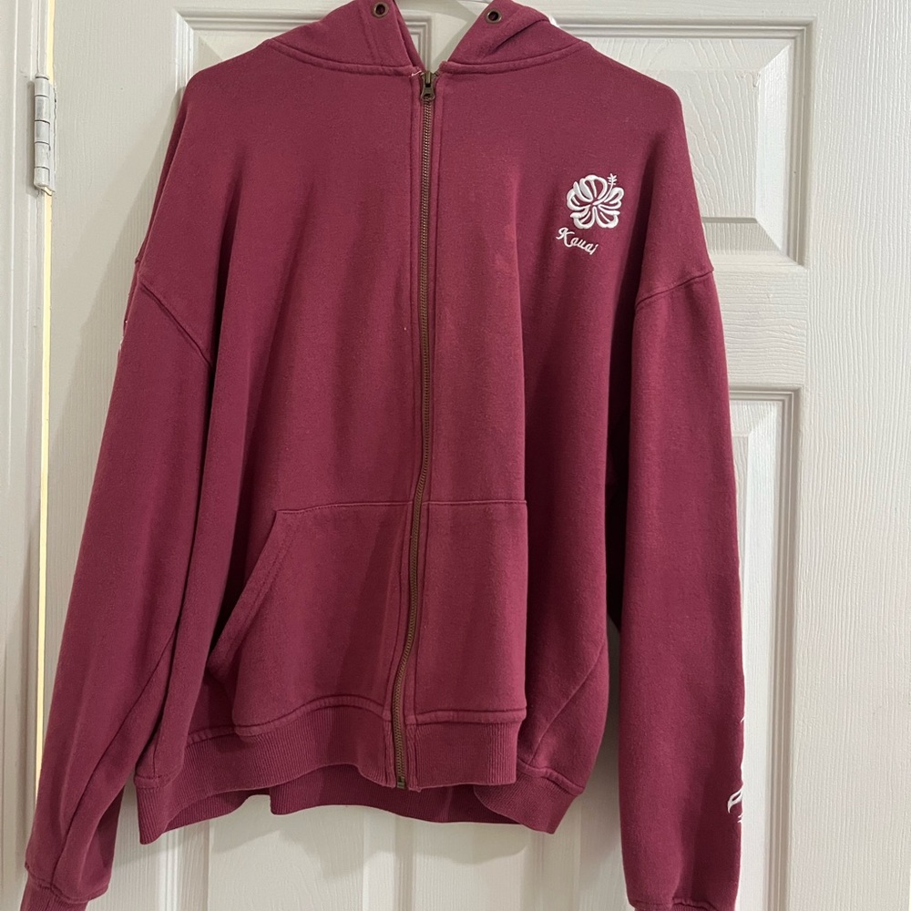ALOHAS Burgundy Hoodie with Floral Tag